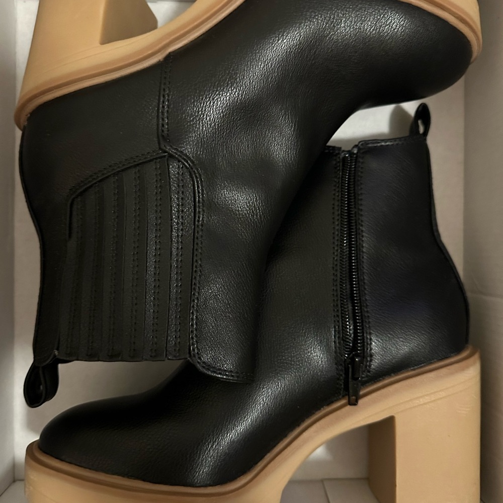 Black DV by Dolce Vita booties